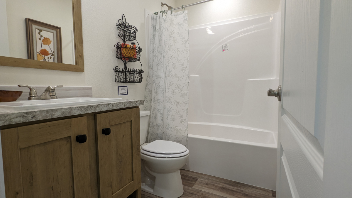 1 Piece Shower Tub Combo 
