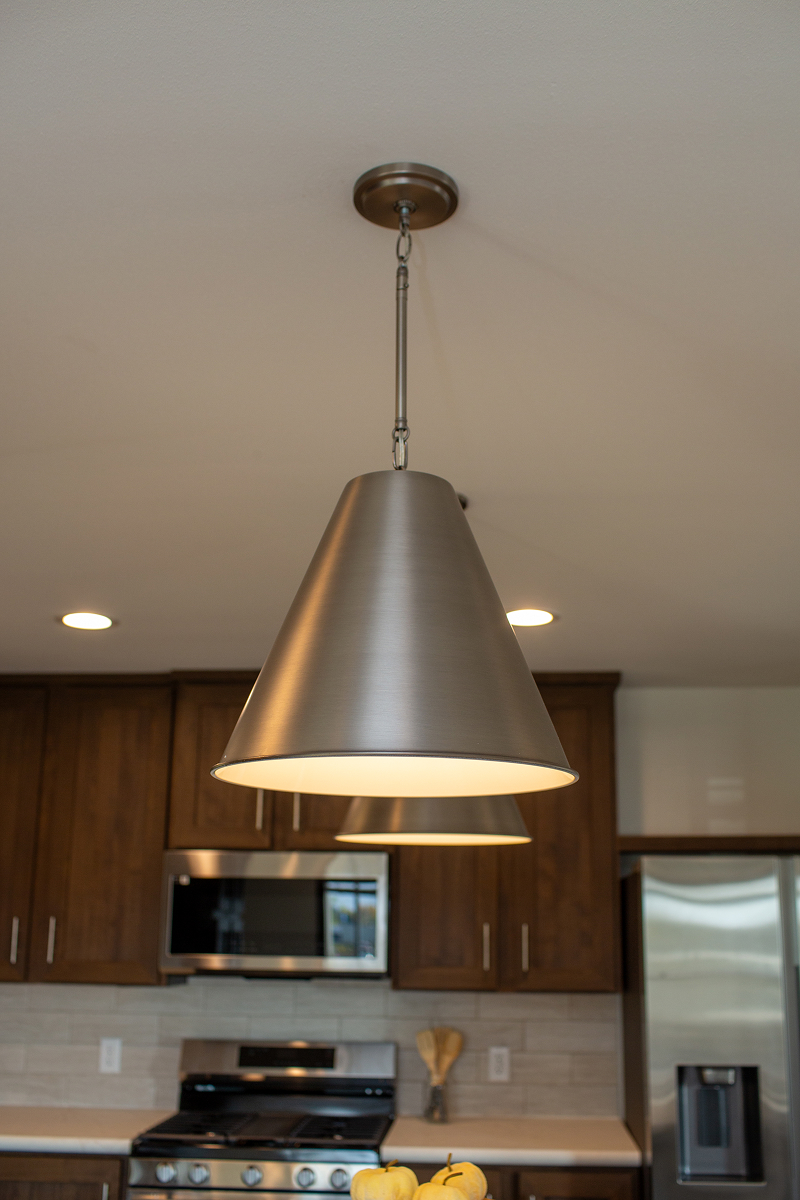 BSN-Pendant Light Over Island 